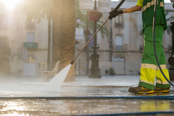 Best Deck Pressure Washing  in Tidmore Bend, AL